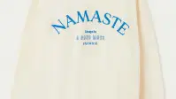 Sudadera bordada namaste (29,90€)