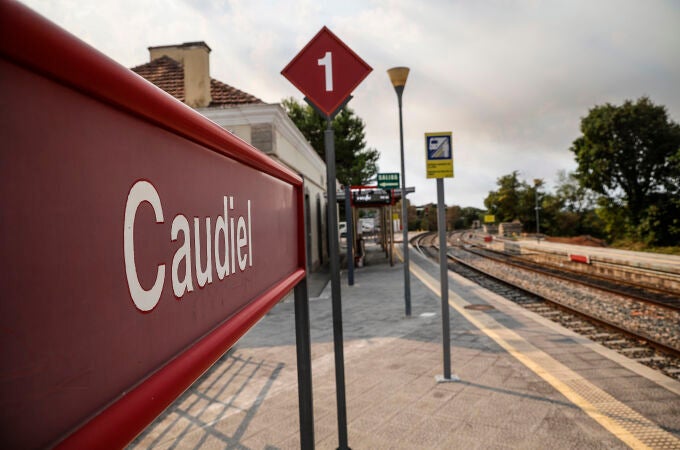 Cuatro pasajeros continúan hospitalizadas, dos de ellas con pronóstico grave, tras el incidente en el tren a su paso por Bejís