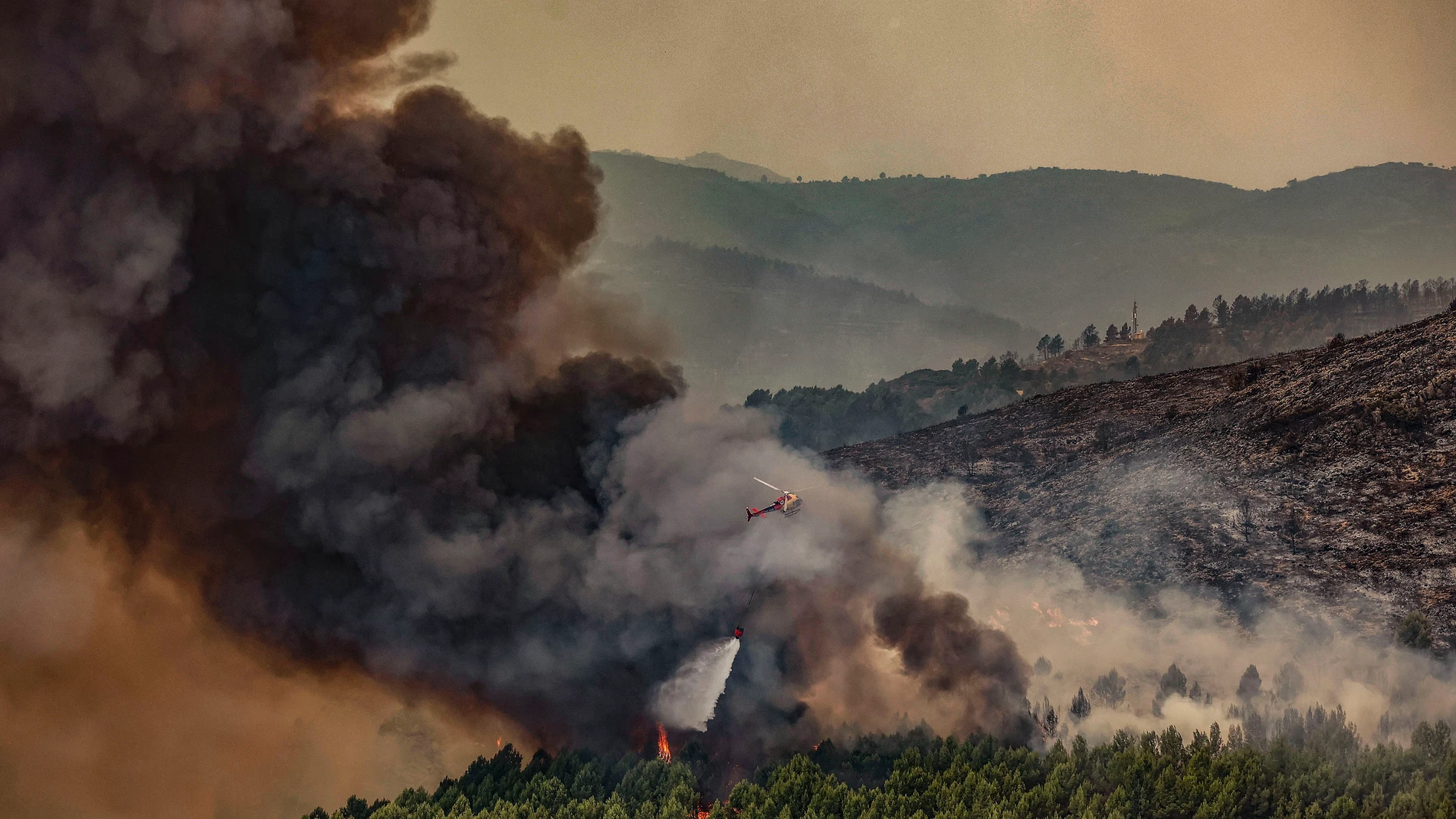 El incendio en Bejís ha calcinado ya 19.000 hectáreas