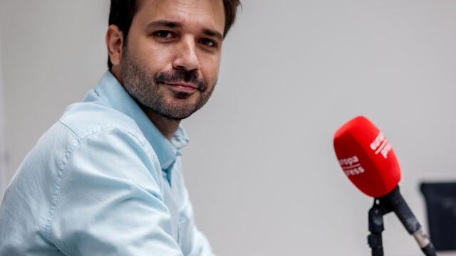 El coordinador autonómico de Podemos Murcia, Javier Sánchez Serna, durante una entrevista con Europa Press, en la sede de la agencia, a 17 de agosto de 2022, en Madrid (España). Serna, además de coordinador autonómico de Podemos Murcia, ostenta los cargos de diputado por Murcia y secretario en la Mesa del Congreso de los Diputados. 17 AGOSTO 2022;SERNA;JAVIER SANCHEZ;PODEMOS Ricardo Rubio / Europa Press 17/08/2022