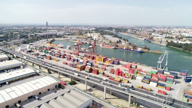 Vista aérea de las instalaciones del Puerto de Sevilla