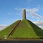 La pirámide de Austerlitz. Fuente: Wikipedia.
