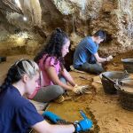 Campaña de excavación en la cueva de Prado Vargas
