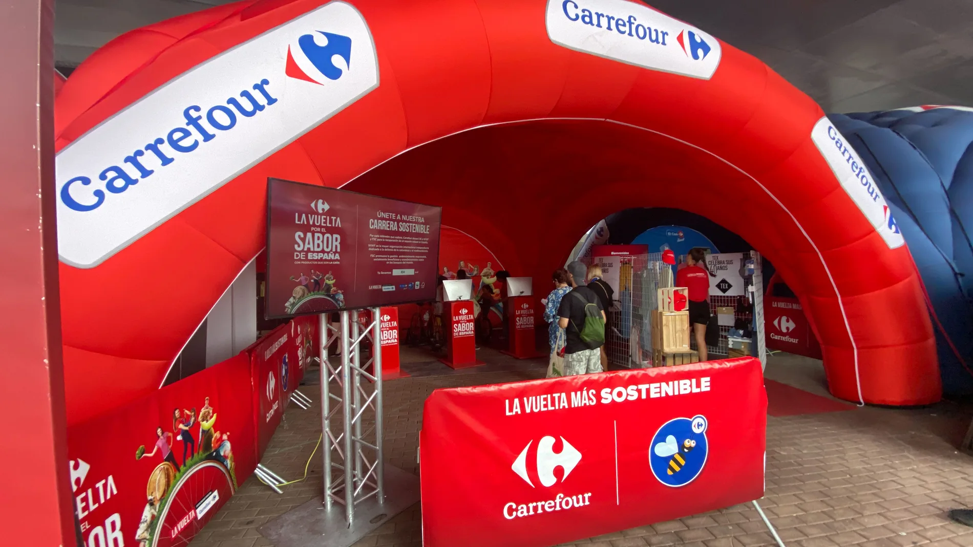 Carpa de Carrefour en La Vuelta