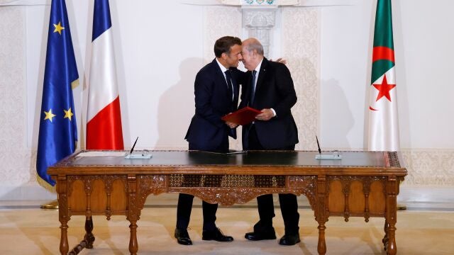 El presidente francés, Emmanuel Macron, junto al argelino, Abdelmadjid Tebboune, durante la reciente visita del mandatario galo al país magrebí