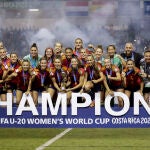 Las jugadoras españolas celebran el Mundial Sub-20 ganado en Costa Rica.