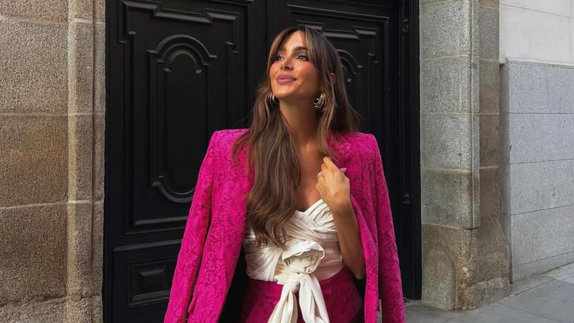 Rocío nos descubre el traje rosa de encaje Zara que toda experta moda necesita en su armario este otoño 2022