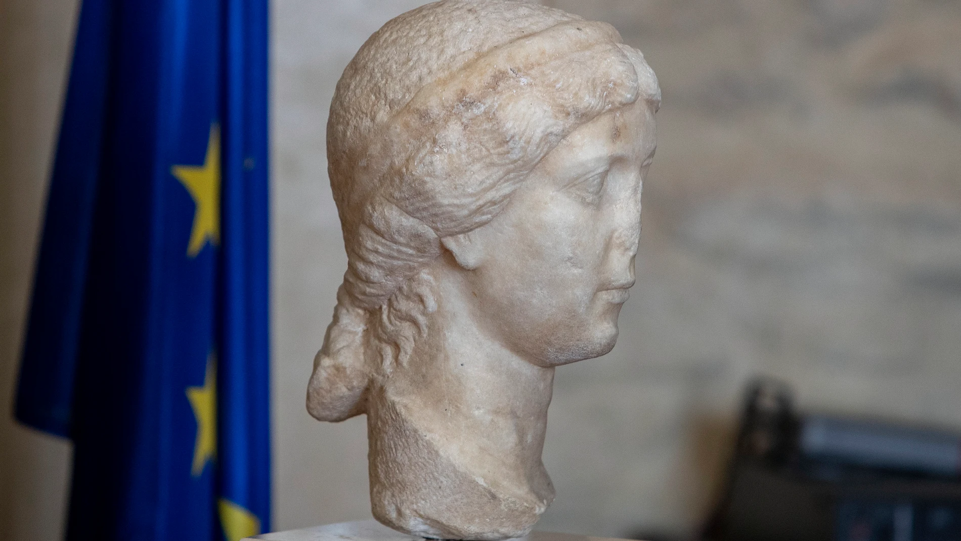 Tras doce años de ausencia, la cabeza romana de Antonia Minor. EFE/Román Ríos.