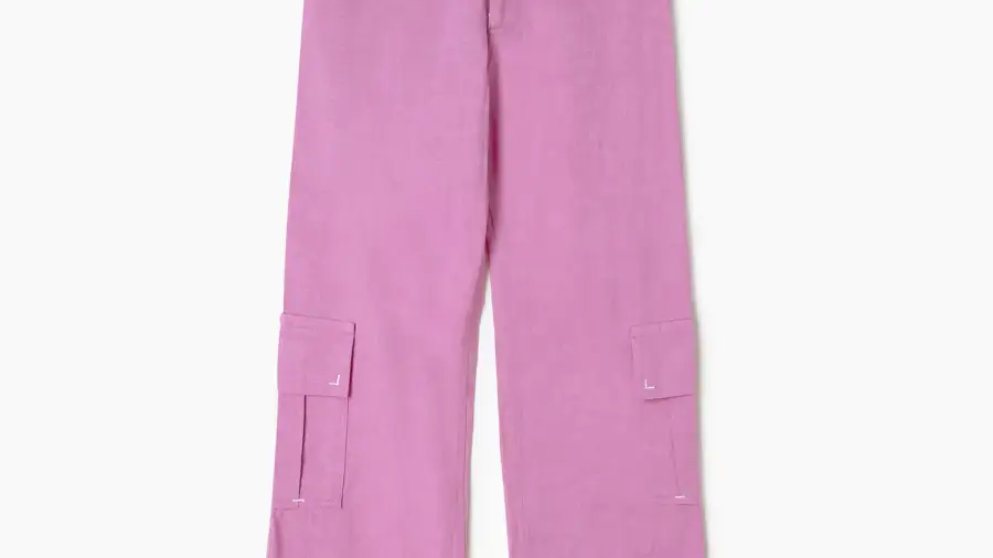 Pantalón rosa lino.