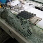 Imagen del robo en una joyería de Almuñécar (Granada). GUARDIA CIVIL