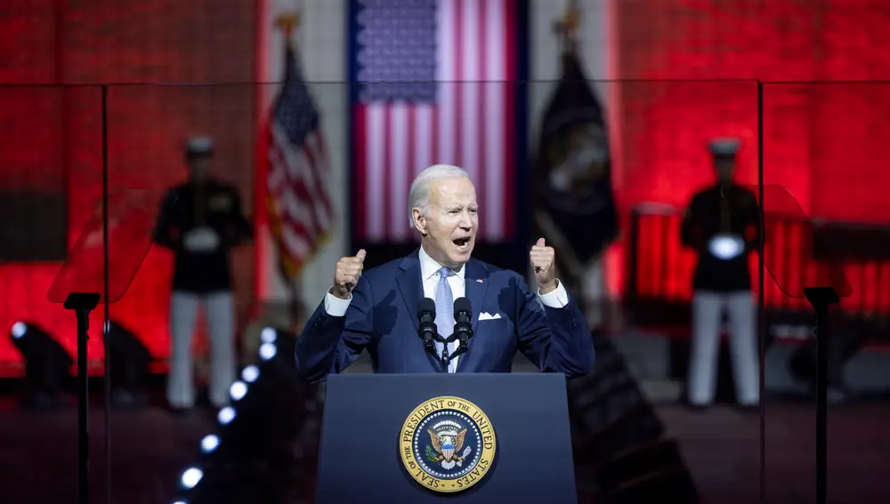 El presidente de Estados Unidos, Joe Biden, da un discurso en horario estelar sobre &quot;la batalla continua por el alma de la nación&quot; desde el Parque Histórico Nacional de la Independencia en Filadelfia, Pensilvania