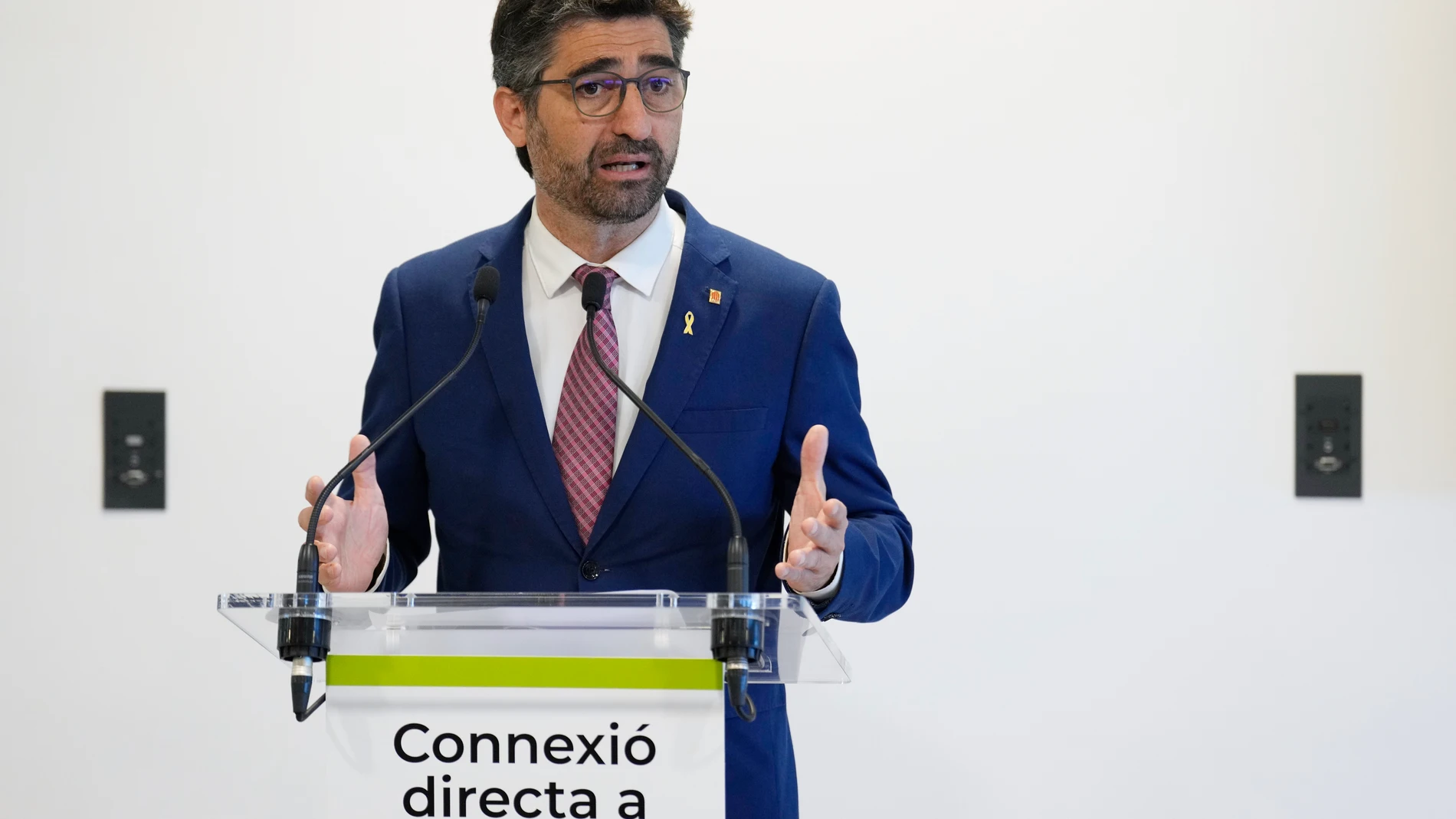 El vicepresidente del Govern y conseller de Políticas Digitales, Jordi Puigneró, durante la rueda de prensa ofrecida este viernes en el Centro Industrial Alstom de Sta Perpètua de la Mogoda (Barcelona)