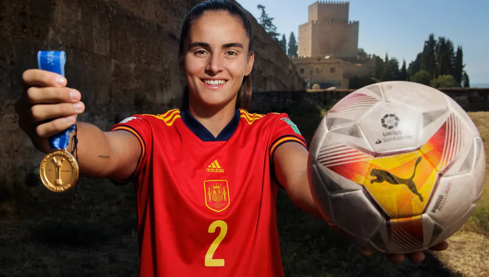 Carmen Álvarez ,campeona del Mundo sub20 con la selección española de fútbol en el mundial celebrado en Costa Rica