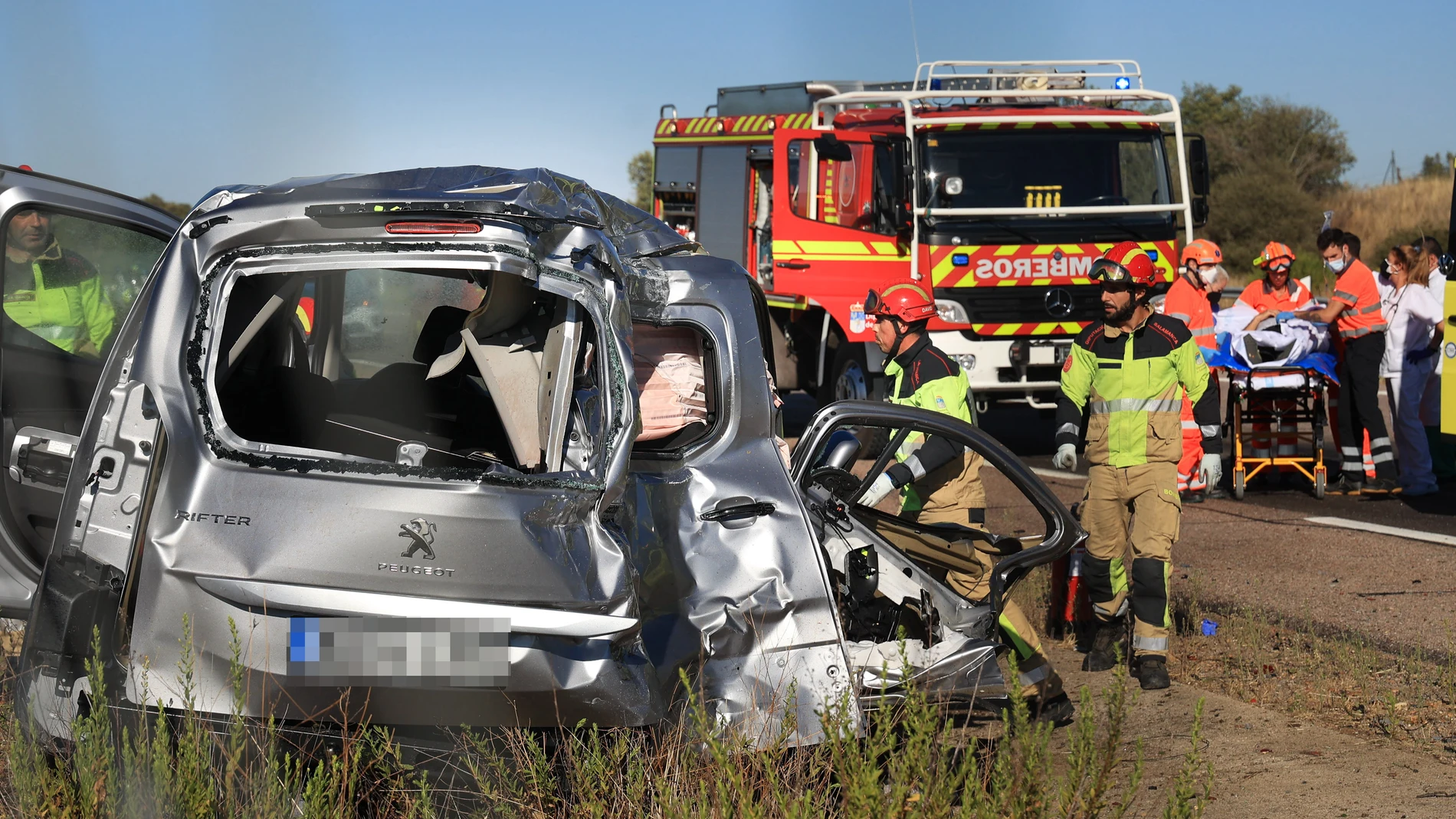 Fallece una mujer y un hombre resulta herido en un accidente en la A-62 a la altura de San Martín de Yeltes (Salamanca)