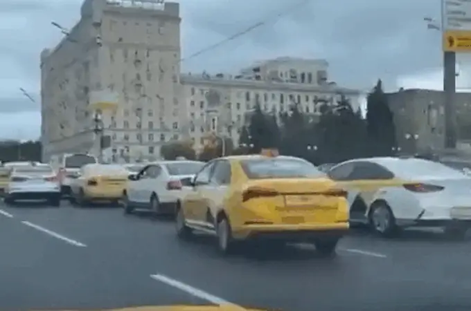 “Hackean” una web de taxis en Moscú y envían a todos los vehículos al hotel Ucrania