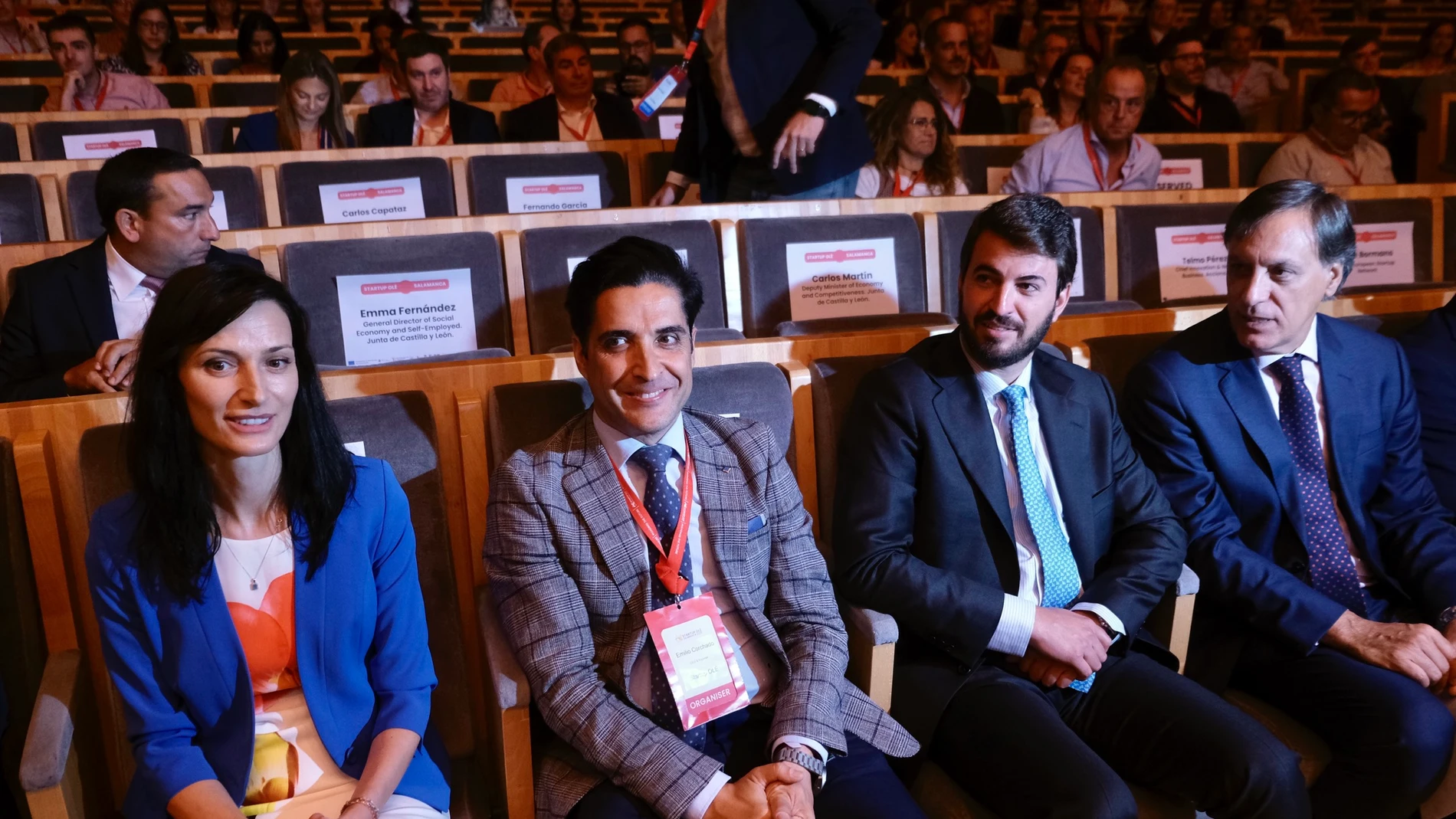 El vicepresidente Juan García-Gallardo inaugura la Feria Starup Olé, junto al CEO y fundador de Startup Olé, Emilio Corchado; la comisaria europea de Innovación, Investigación, Cultura, Educación y Juventud de la Unión Europea, Mariya Gabriel; y el alcalde de Salamanca, Carlos García Carbayo