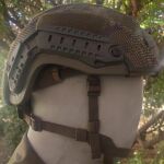 Casco propuesto por Fecsa, en el que pueden verse e anclaje frontal y uno de los raíles laterales