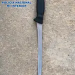 El cuchillo jamonero utilizado en la trifulca. POLICÍA NACIONAL