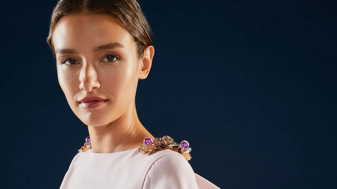 7 vestidos que hemos encontrado en El Corte Inglés con los que brillar en cualquier boda de septiembre 7 vestidos que hemos encontrado en El Corte Inglés con los que brillar en cualquier boda de septiembre