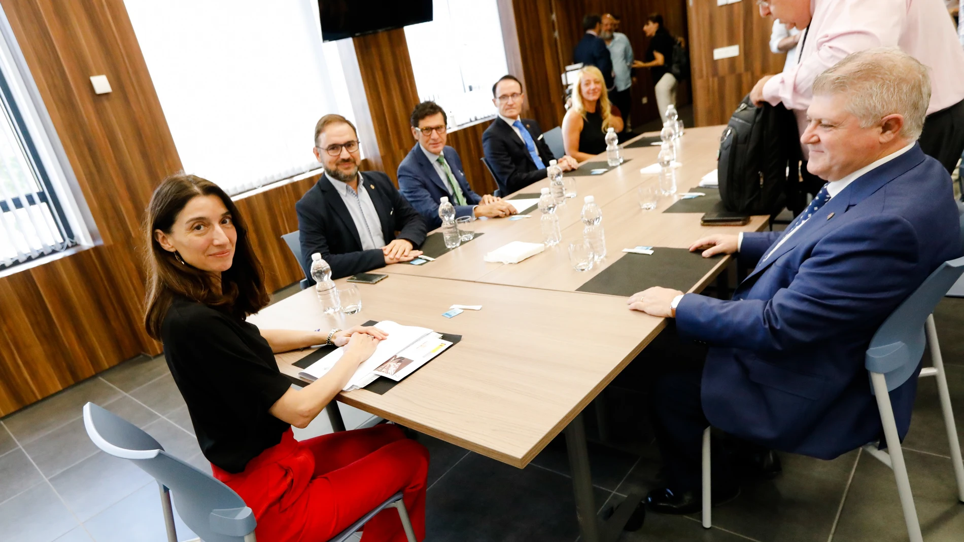 La ministra de Justicia, Pilar Llop, en la reunión con el alcalde de Lorca, Diego José Mateos, el presidente del TSJMU, Miguel Pascual de Riquelme, y el Fiscal Superior, José Luis Díaz Manzanera.