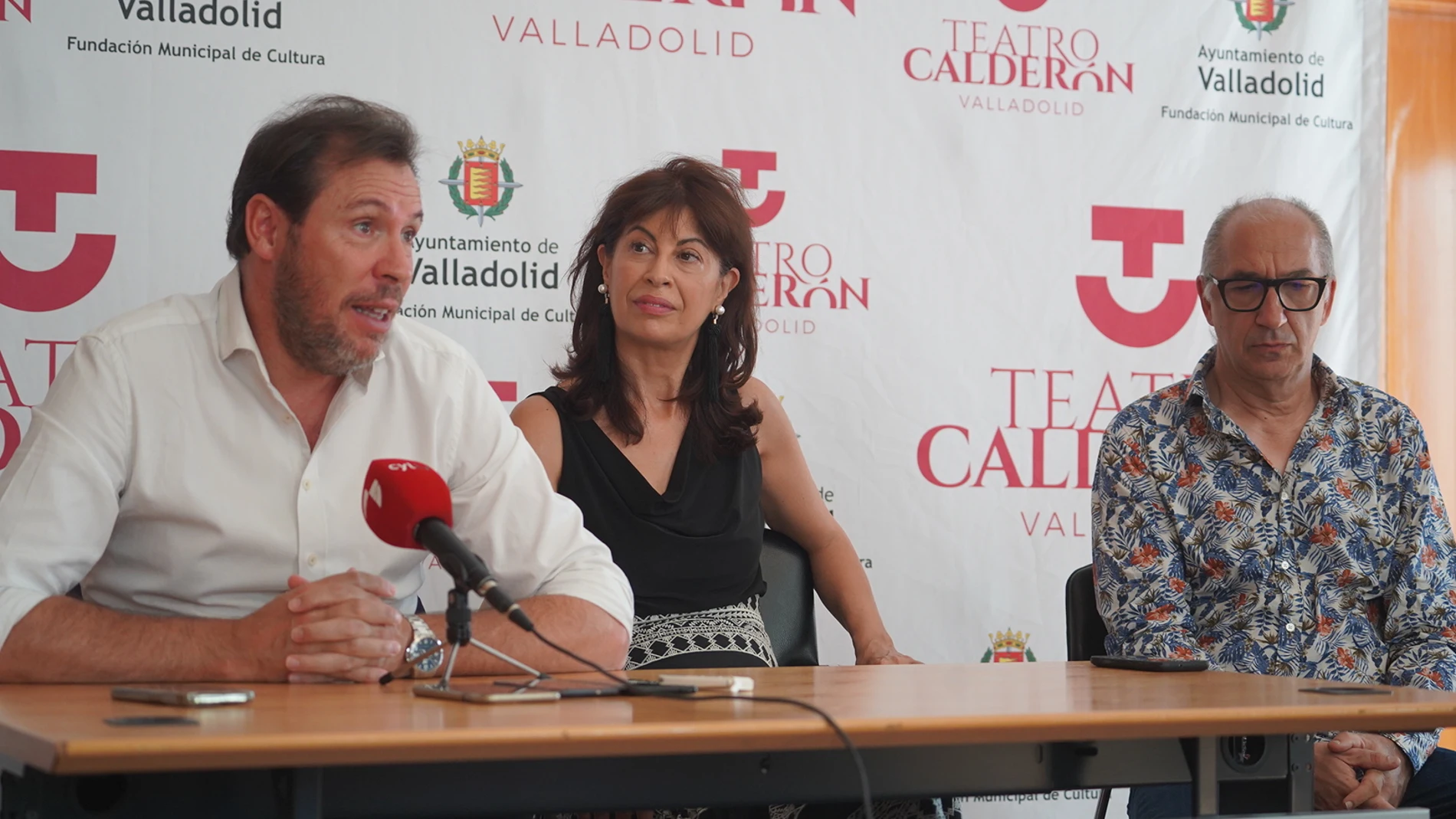 El alcalde de Valladolid, Óscar Puente, junto a la concejala Ana Redondo, realiza el balance de las fiestas