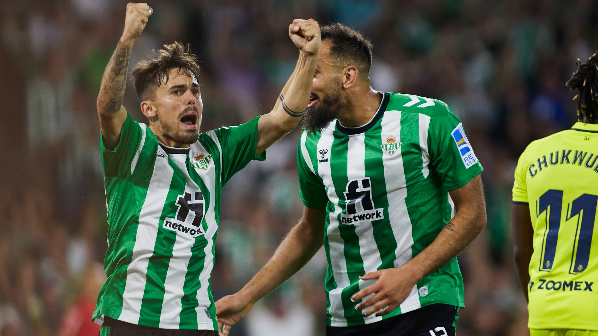 Rodri Sanchez celebra el único gol del partido junto a Borja Iglesias