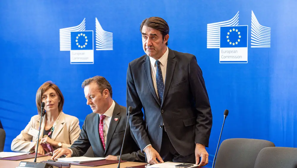Juan Carlos Suárez-Quiñones, consejero de Fomento y Medio Ambiente, se reúne con Virginijus Sinkevicius, comisario europeo de Medio Ambiente, Océanos y Pesca
