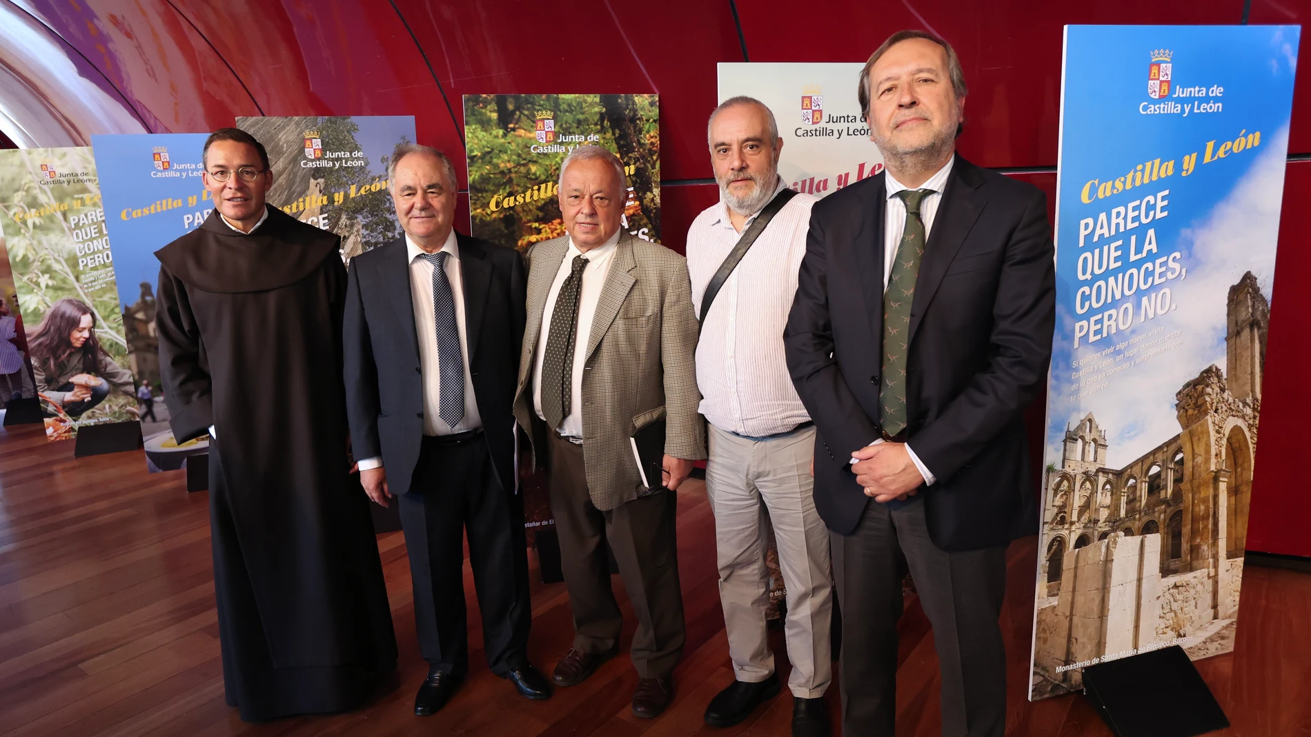 El consejero de Cultura, presenta la campaña turistica de Otoño de Castilla y León