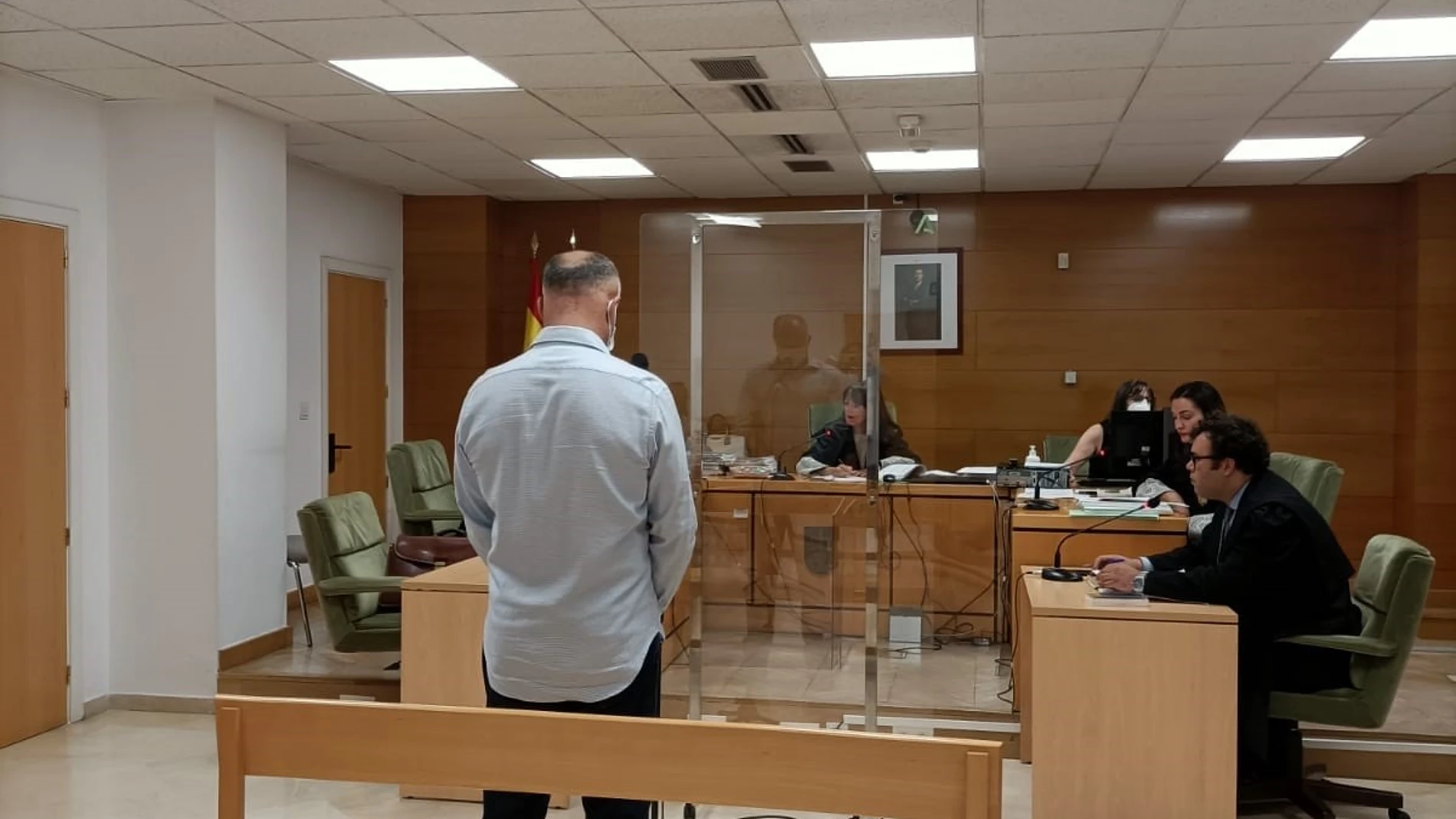 Juicio contra el acusado de matar a un motorista en Granada cuando conducía ebrio.