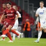 Thomas Delaney con el Sevilla frente al Copenhague.