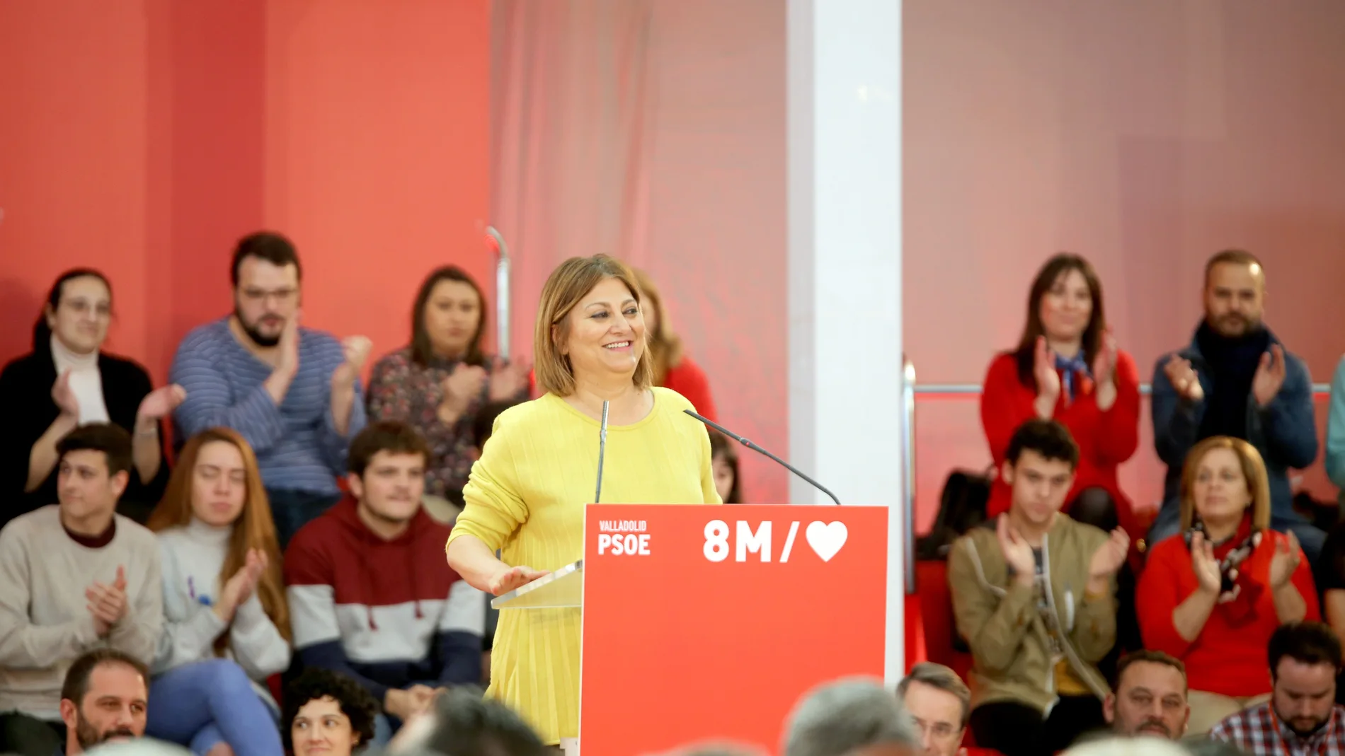 La ex senadora socialista, Teresa López, durante un mitin en Valladolid
