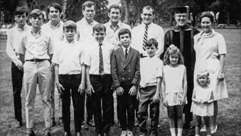 Los Galvin al completo en 1969, cuando el padre obtuvo su doctorado