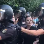 Brutal escrache a Olona: tensión y cargas policiales en la Universidad de Granada