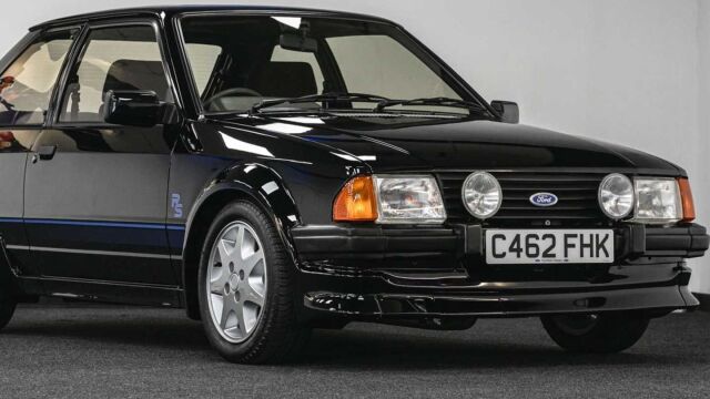 Este es el Ford Escort que perteneció a Lady Di.