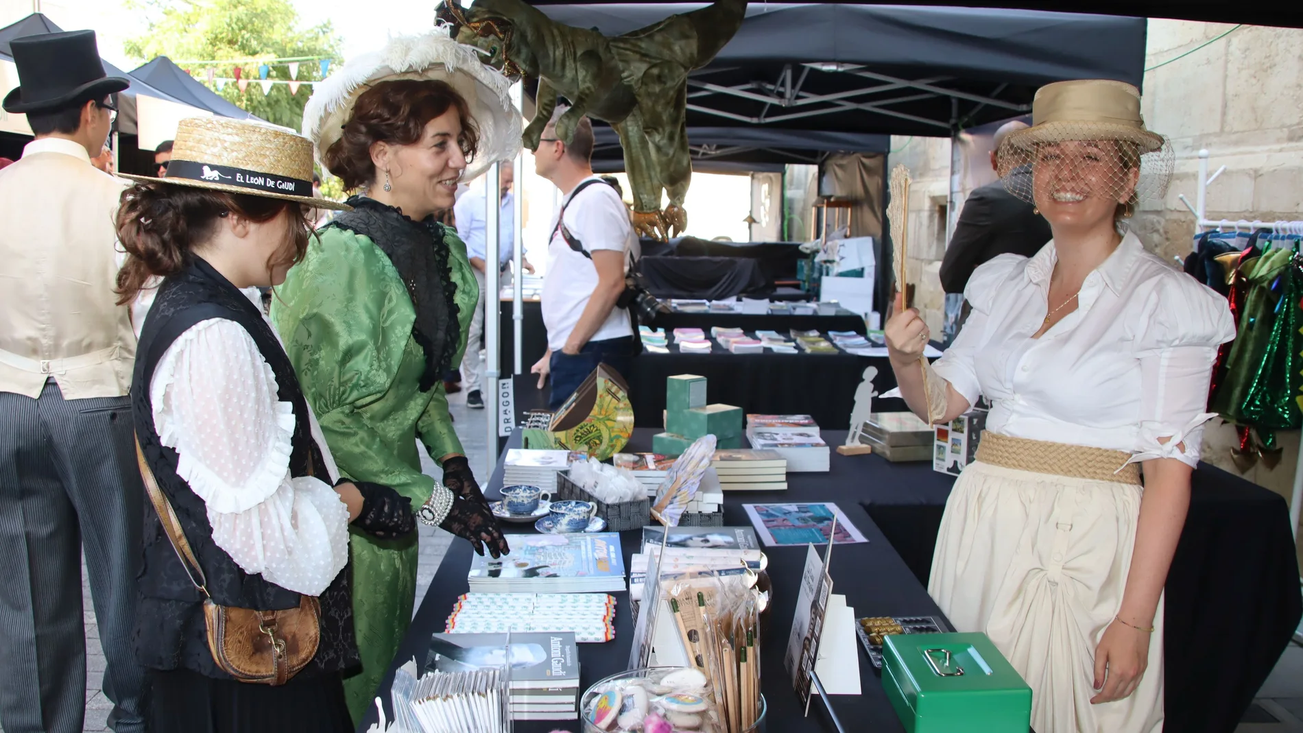 Inauguración de la Feria Modernista Museo Casa Botines Gaudí