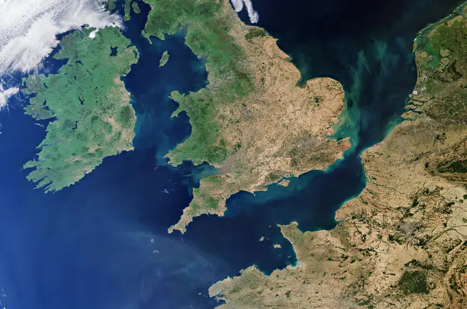 Las olas de calor “secan” Europa: Inglaterra, Francia o Países Bajos dejan de ser verdes desde el espacio