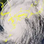 Foto del tifón tomada por el satélite Himawari satellite y proporcionada por la Agencia japonesa de Meteorología