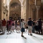Turistas en el interior de la Mezquita-Catedral de Córdoba. CABILDO CATEDRAL DE CÓRDOBA