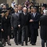 Don Juan Carlos y Doña Sofía durante el funeral de Isabel II