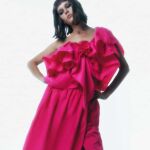 Total look rosa fucsia de Zara para ser la invitada perfecta