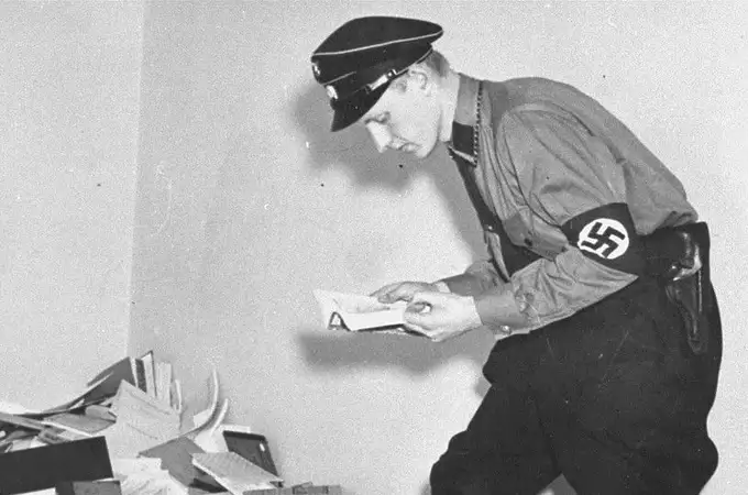El plan oculto de los nazis detrás de la quema de libros