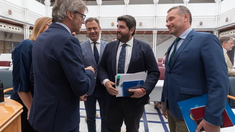 El presidente de Murcia, Fernando López Miras, comparece en la sesión de control de la Asamblea Regional