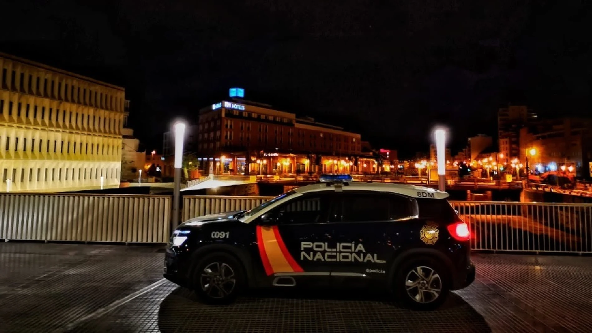 Un vehículo de la Policía Nacional en Málaga