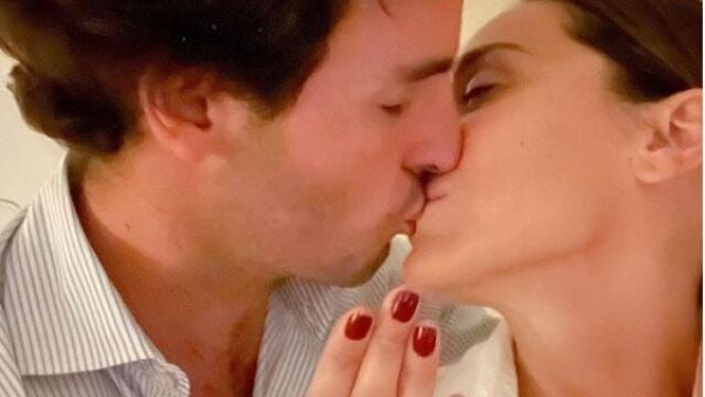 Tamara Falcó e Iñigo Onieva, anunciando su compromiso