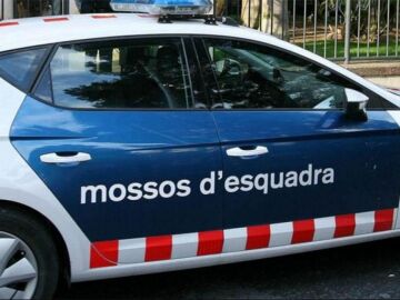 An off-duty civil guard collaborates with the Mossos to intercept a drunk driver