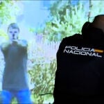 La Policía Nacional moderniza sus galerías de tiro desarrollando prácticas como videojuegos