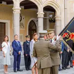 Acto de entrega de mando de la Academia de Artillería de Segovia al coronel Rafael de Felipe Barahona