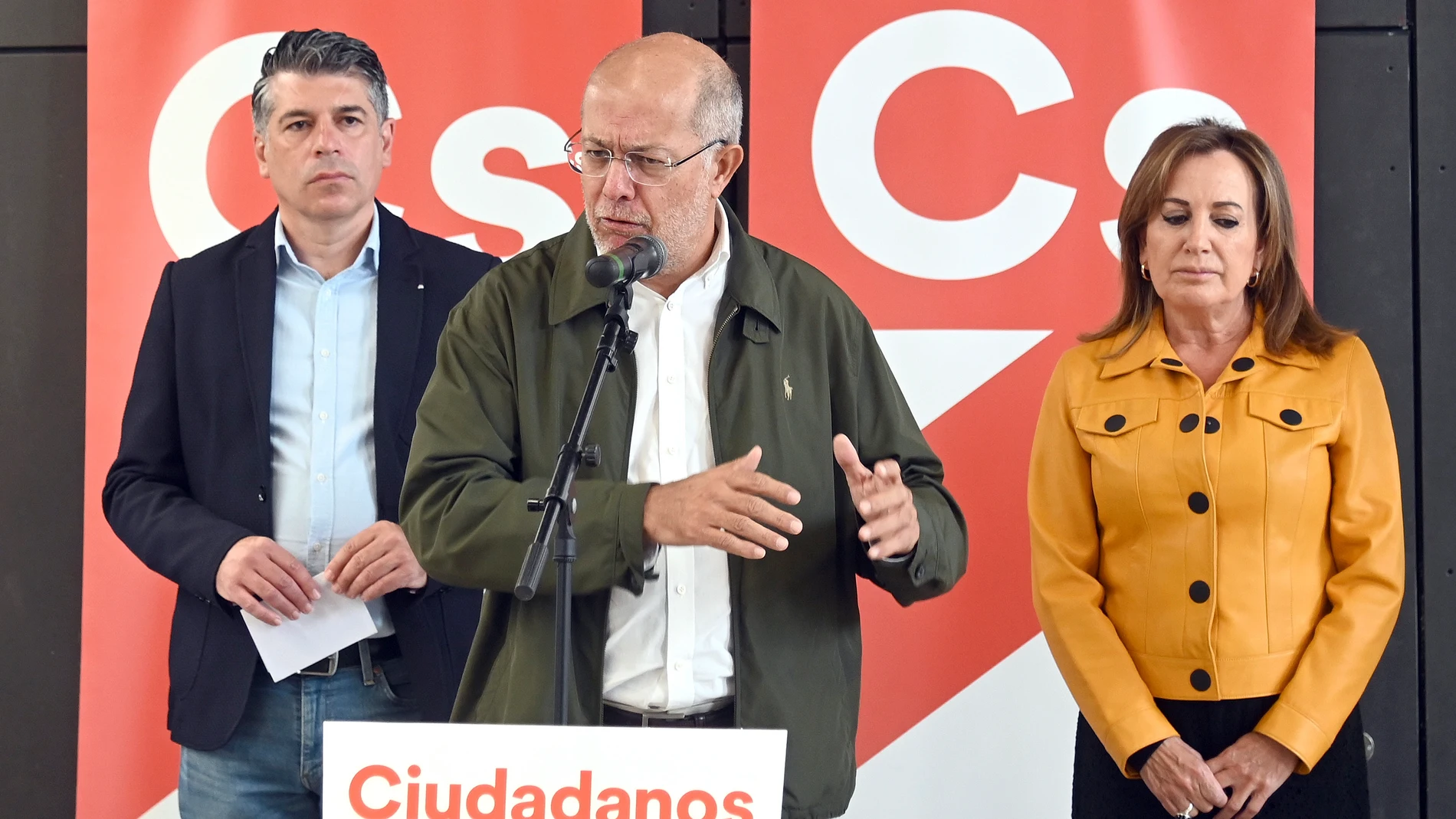 El procurador de Ciudadanos Francisco Igea durante la rueda de prensa ofrecida en Burgos