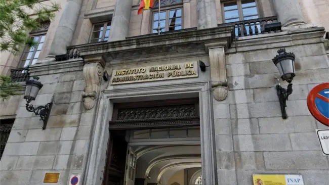 El hoy Colegio de Médicos de Madrid era la antigua Facultad de Medicina en la que Baroja estudió la carrera