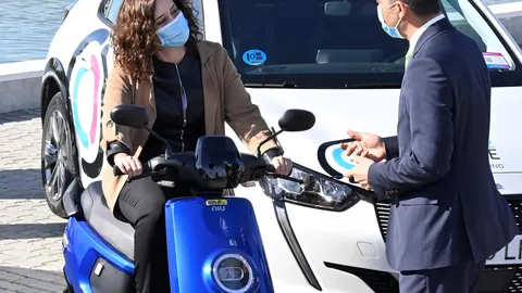 La Comunidad de Madrid concederá bonos de 1.250 euros para alquilar motos o coches eléctricos